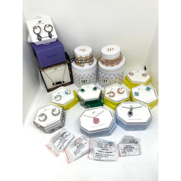 BOMB PARTY Reseller Collector’s 16pc Lot Rings Earrings Necklaces Stacks Sirens - Picture 2 of 2